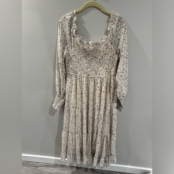 NWOT Pinkblush Ivory Floral Smocked Front Ruffle Hem Maternity Midi Dress size M - Picture 5 of 9